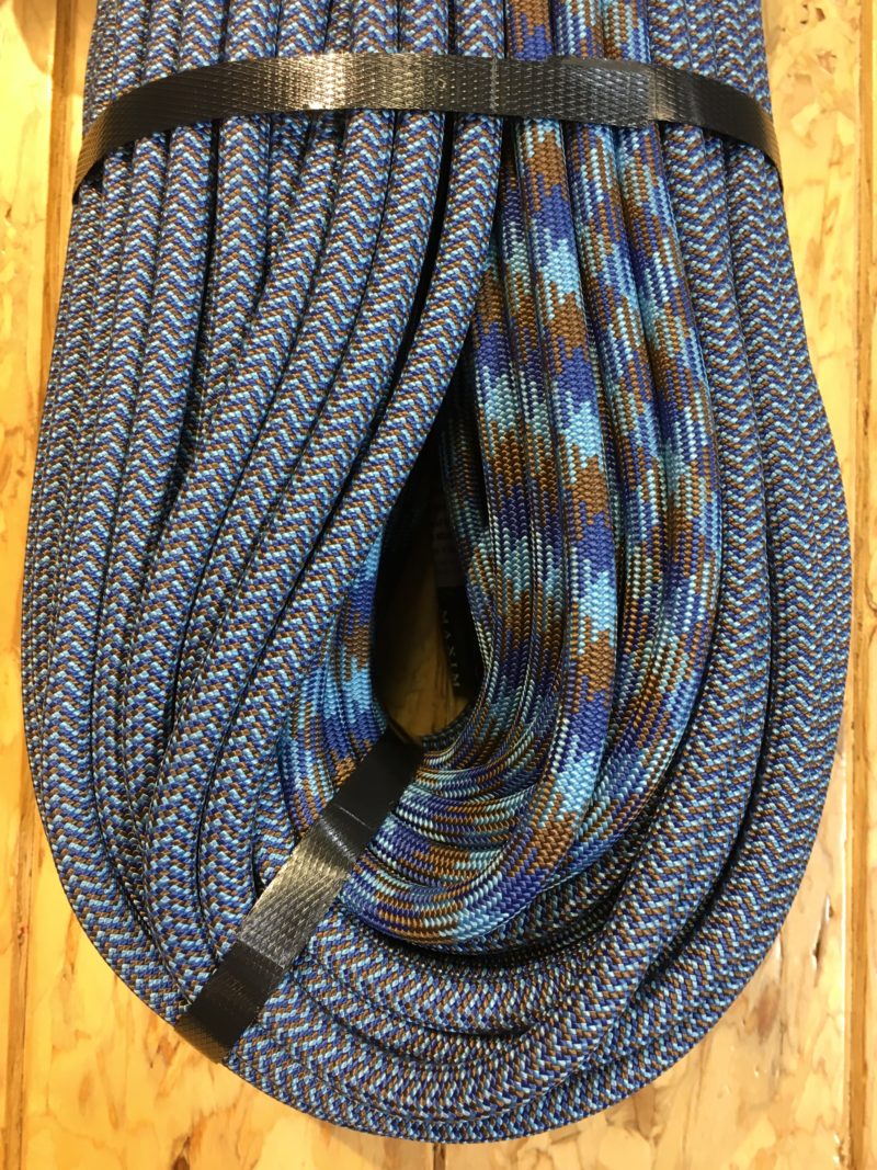 Bi-pattern rope