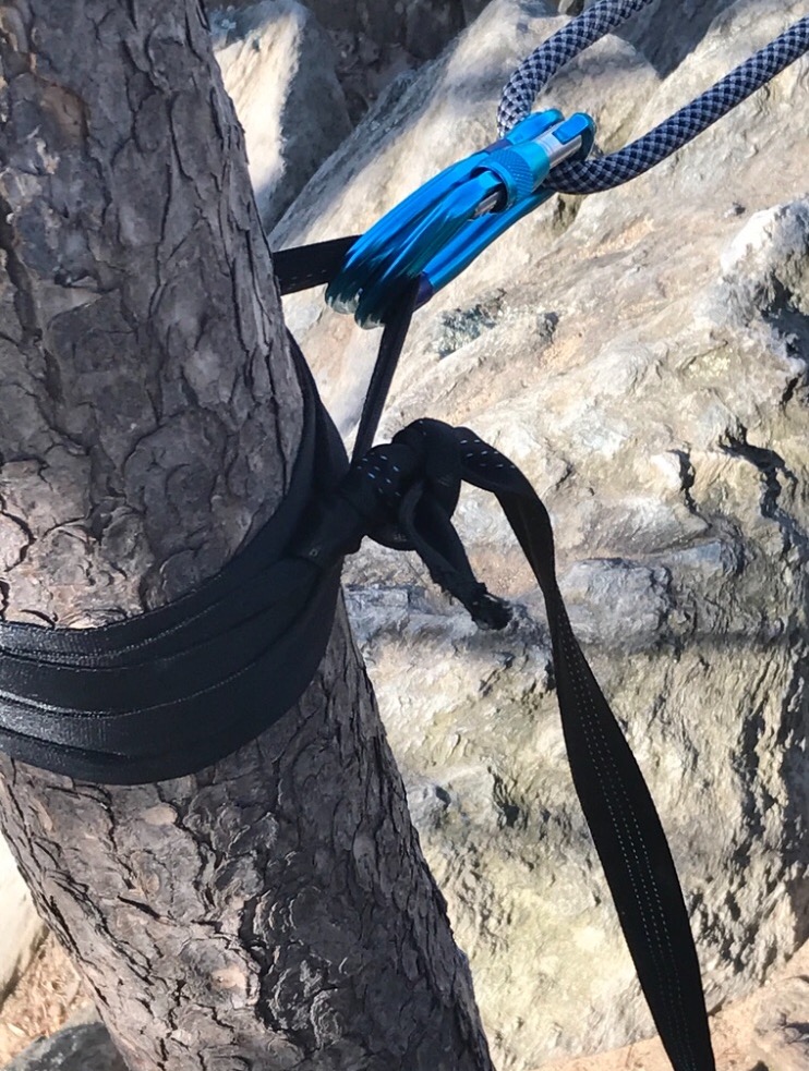 Monolithic climbing anchor