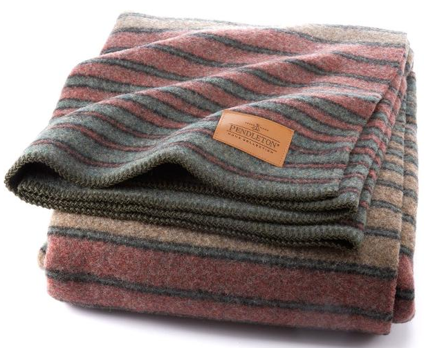 best outdoorsy Mother's Day gifts - Pendleton Camp Blanket