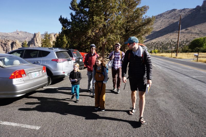 family-hiking-to-climb-smith-rock